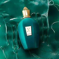 Erba Pura – Fraîcheur Luxueuse et Sensualité Dorée
